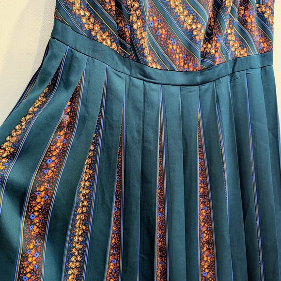MODCLOTH "Pleat You To It" Fit & Flare Dress 15 RARE Forest Green Orange Floral - Picture 6 of 12
